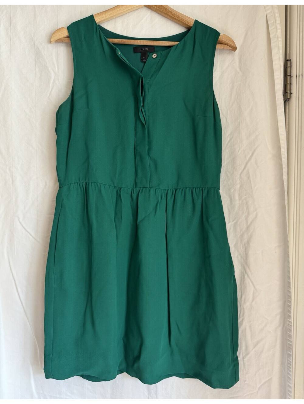 J.CREW Green Solid V-Neck Sheath Dress Sleeveless Knee Lined Pockets Zip 4